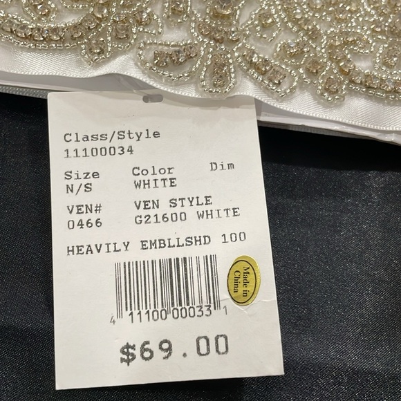 David's Bridal NWT White Heavily Embellished Rhinestone Wedding Dress Sash - Picture 4 of 7